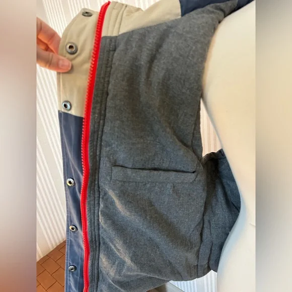 Yo Colorado Epic Fader Puffer Vest Unisex Hooded Size Medium NEW - Picture 11 of 13